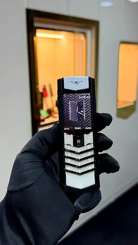 Vertu Signature S Panda