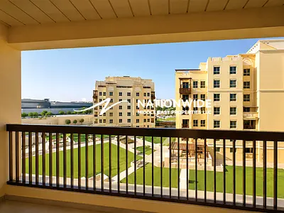 Vacant|Elegant Unit|Closed Kitchen|Balcony Views