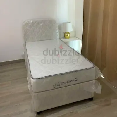 BRAND NEW SINGLE AMERICAN BASE BED 90X190 CM WITH SPRING MATTRESS