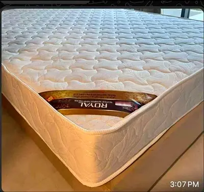 King size 180x200cm mattress.  Same day delivery available