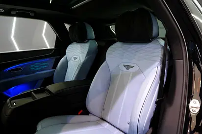 صورة 10 لـ 2025 Bentley AZURE