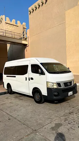 2015 Nissan Urvan NV350 14 Seater High roof van Petrol- Manual Transmission - Japanese Specs