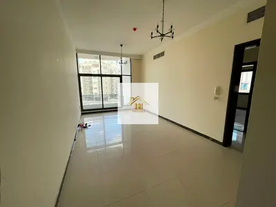 Large Unit | Closed Kitchen | Balcony |