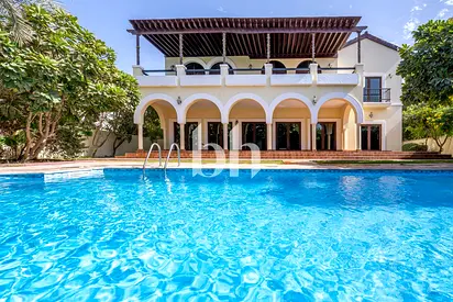 Private Pool | On Park | Large Plot | Prime Area