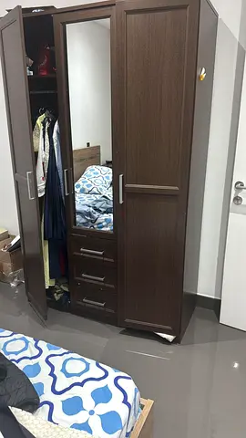 3 door cabinet