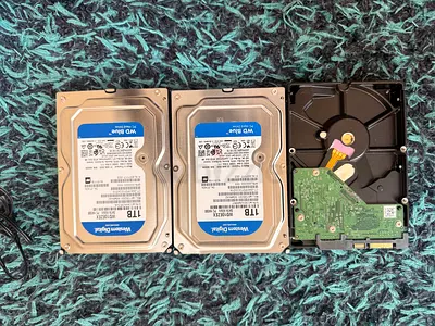 Lot of 3 x 1TB Western Digital HDDs (WD Blue) - Used