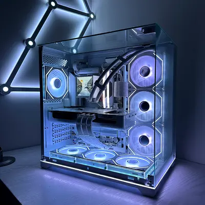 All White 9070XT Ryzen 7 9800X3D Gaming PC