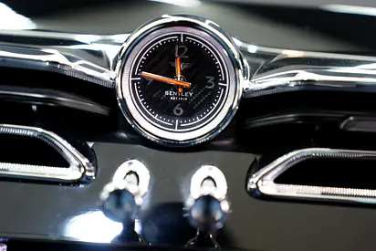 صورة 12 لـ 2025 Bentley AZURE