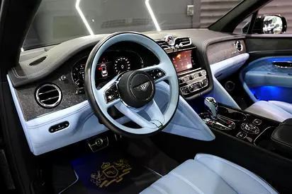 صورة 5 لـ 2025 Bentley AZURE