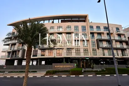 ELITE LIVING |SUPERIOR FINISHES |STRONG INVESTMENT