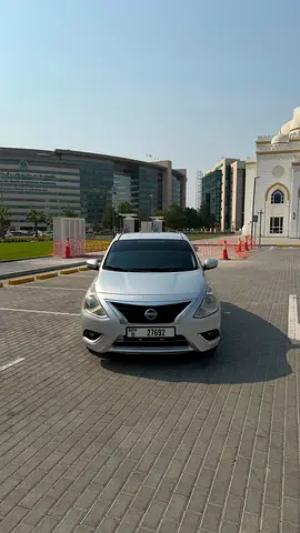 2019 Nissan VERSA 照片 10