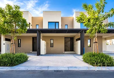 Vacant | Family Home | Prime Location