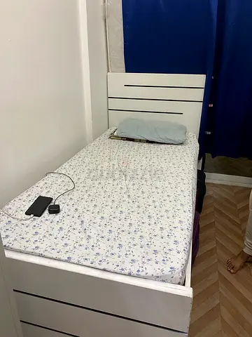 Executive Bed Space available in KARAMA 10mints from metro