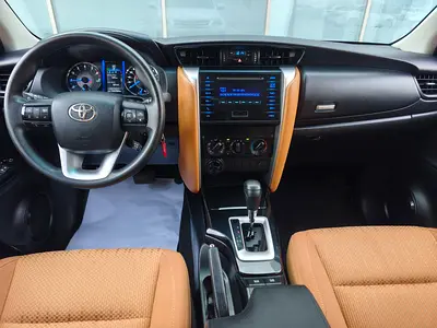 2019 Toyota FORTUNER 照片 10