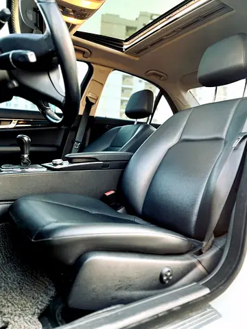 صورة مصغرة 12 لـ 2011 Mercedes-BENZ C-CLASS