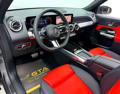 2026 Mercedes-BENZ GLB — миниатюра 10