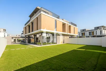 Corner Unit | Large Plot | Unfurnished