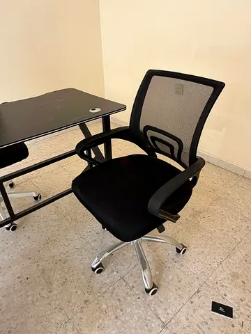 Desk chair (Never used)