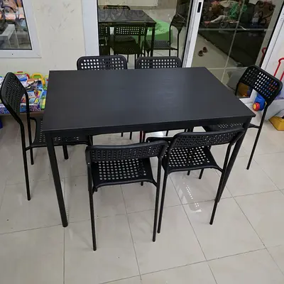 IKEA dining table with 6 chairs