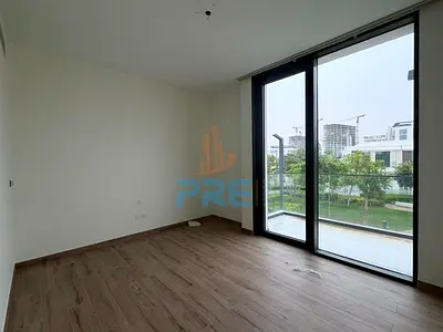 Stylish and Modern Four-Bedroom + Maid's Room I Landscaped Garden I Vacant