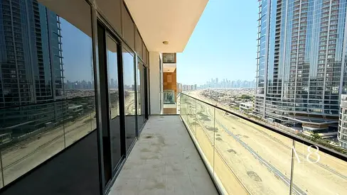 Vacant | Lagoon view | Corner Unit
