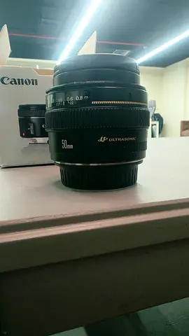 Canon camera/lens accessory in original box (used)