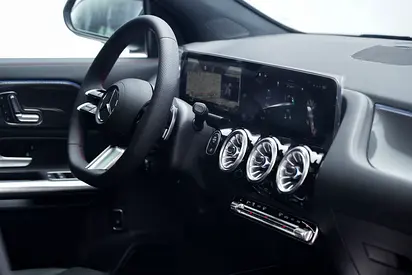 Mercedes-Benz GLA 200, миниатюра 11