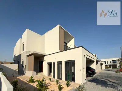 فيلا من 4 غرف نوم | قرية جبل علي | إطلالات على الحديقة والرياضة | تصميم حديث غير مفروش