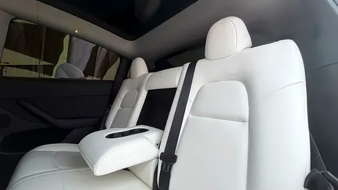 صورة 9 لـ 2022 Tesla MODEL Y