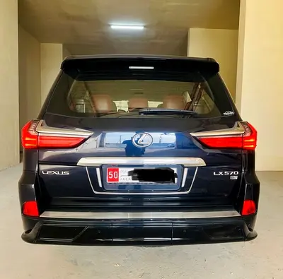 2018 Lexus LX-SERIES photo 3