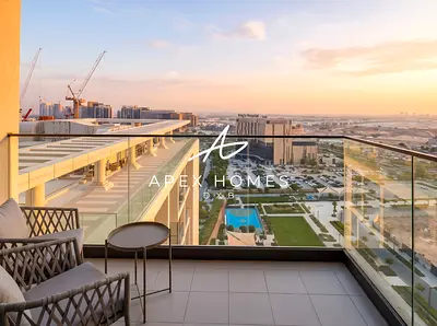 Fully Furnished | High Floor | Multiple Cheques
