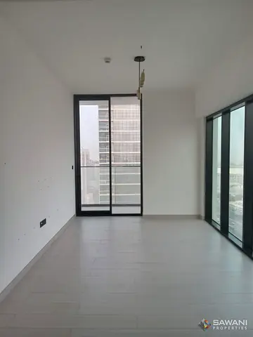 Lowest Price | Vacant | Modern Living