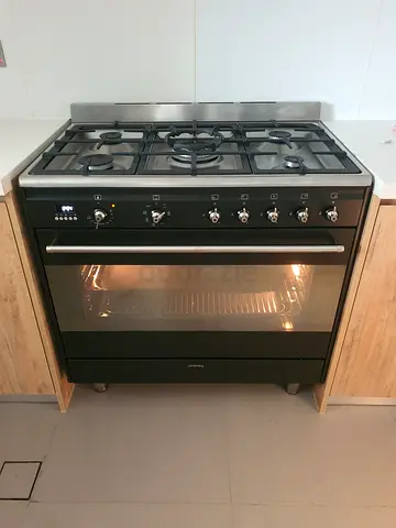Smeg Top Gas Oven Electric Cooking Range For Sale 90CM - New Model