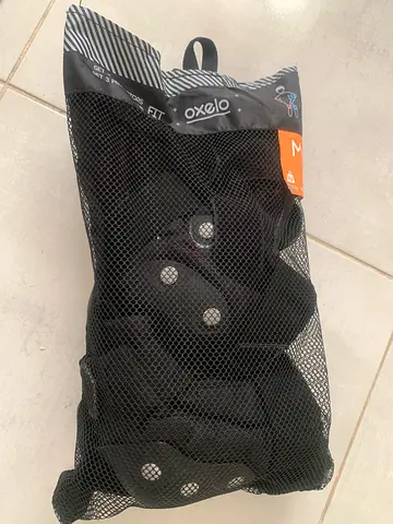 Oxelo Kids Protective Gear Set (Knee, Elbow, Wrist) - Black, New in Mesh Bag