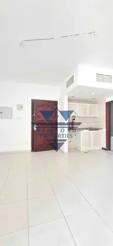 Beautiful place family building Bright area Cantral AC spacious studio available cantral gas no dep