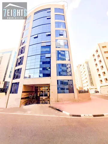Spacious 2-bedroom apartment|| Easy access || Parking || Al Rigga