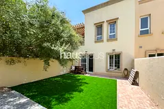 Pool & Park Backing | Renovated | Family Friendly