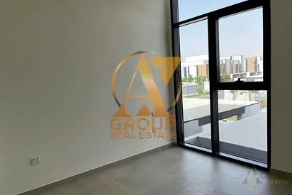 Hand over unit 4bed +maids room for rent in Mudon al ranim