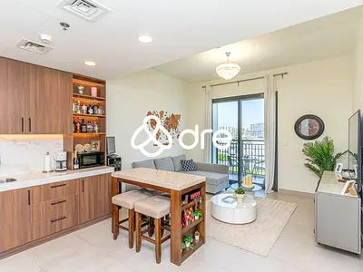 Vacant on Transfer | Low Floor | Boulevard View