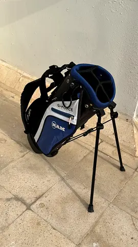 Lightweight Stand Golf Bag - Compact Carry Bag in Good Condition