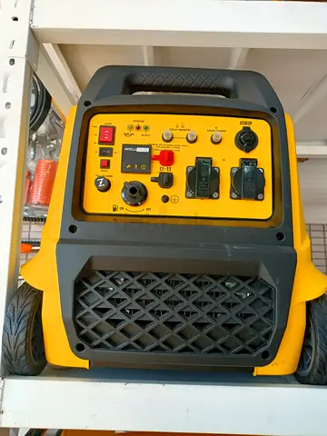 Portable petrol generator with wheels - good working condition