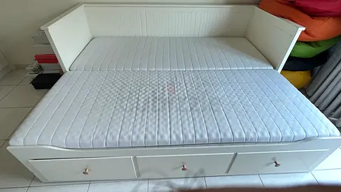 White Wooden Daybed with Under-Storage Drawers - Single Size