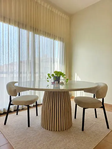 Modern Round Dining Table | Exellent Condition | OC Home Brand