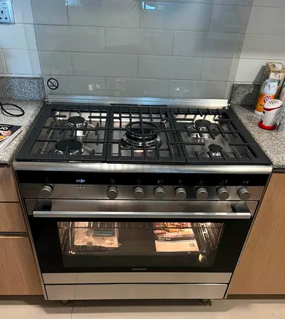 Free Delivery- SIEMENS Italian 5-Burner Full Gass Cooking Range 90x60 CM