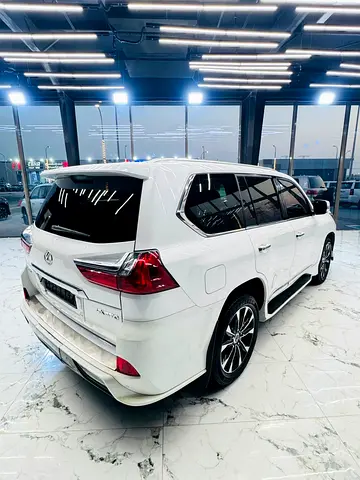 2017 Lexus LX-SERIES — фото 5