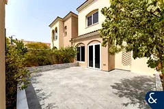 2 bed +Maids | Extended | Vacant | Type D+