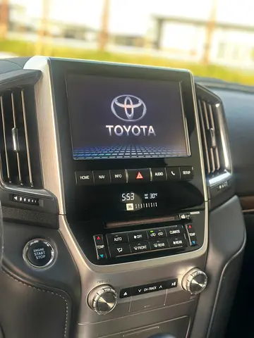 2018 Toyota LAND CRUISER — фото 14