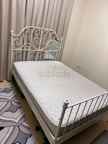 Free queen mattress 140*200