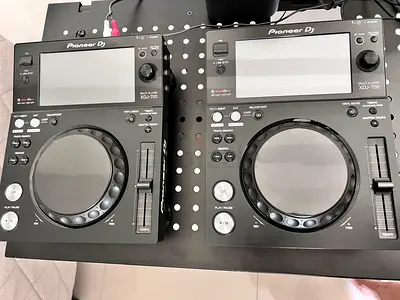 XDJ-700 pioneer