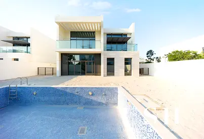 Luxury Villa | Full Lagoon View | Large Plot